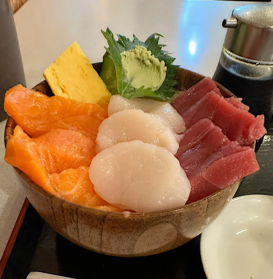 Premium Sashimi Grade Box — Salmon, Tuna & Scallops