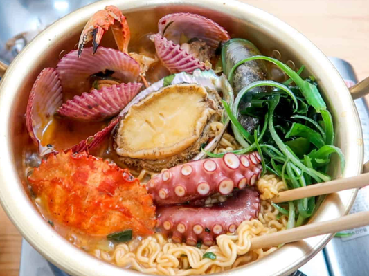Ramen Seafood Topping Box – Shrimp, Crab Sticks & Mussels